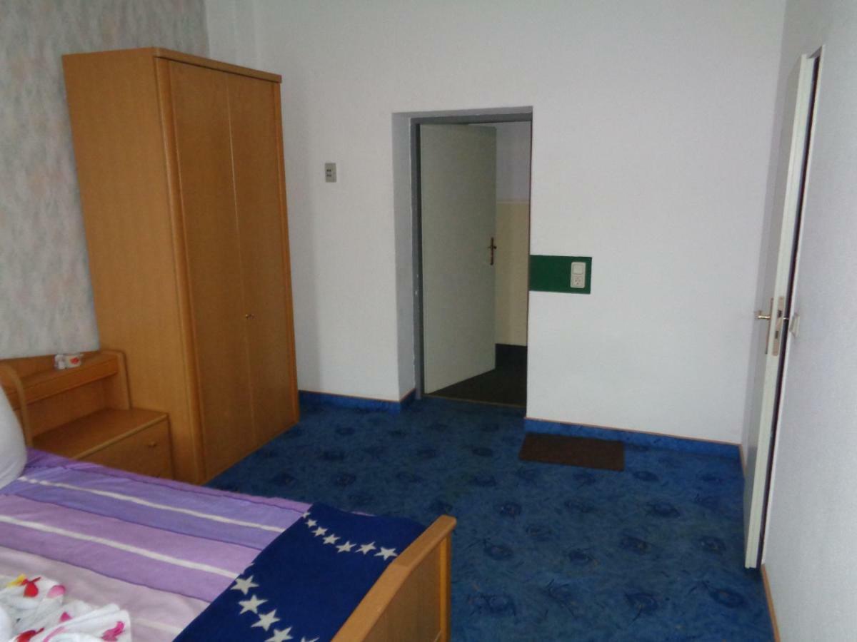 Отель Heegemuhler-Hof Эберсвальде-Финов Экстерьер фото